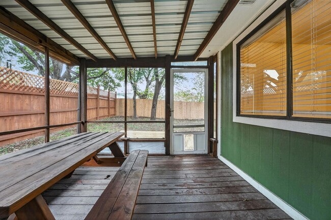 Building Photo - 12331 Limerick Ave