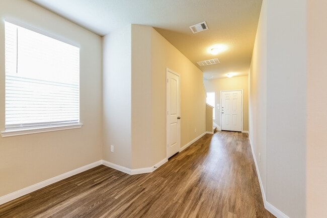 Building Photo - 18606 Cooper Ravine Wy