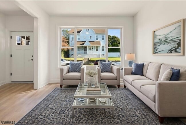 Building Photo - 218 Washington St