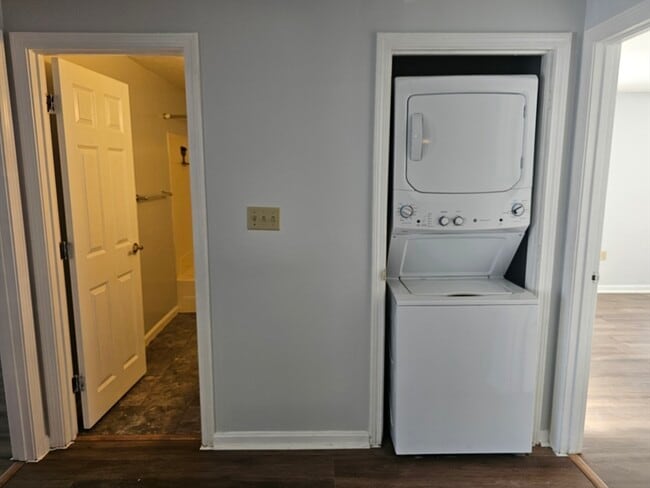 Building Photo - 5 Marc Dr