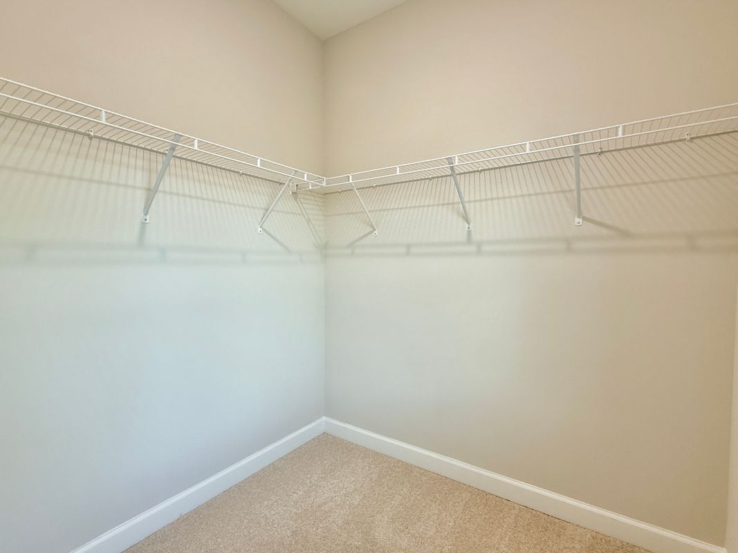 Building Photo - 2587 Ocean Dr NW