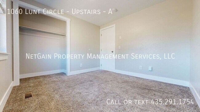 Building Photo - 1060 Lunt Cir
