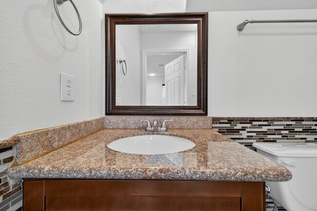 Building Photo - 6115 Shadow Isle Ln