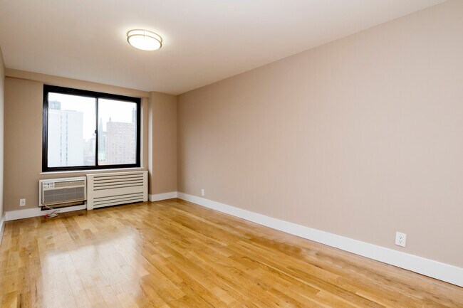 Interior Photo - 792 Columbus Avenue
