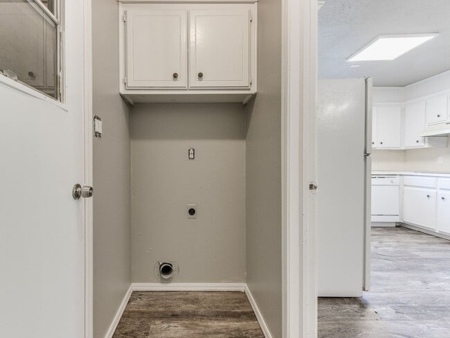 Building Photo - Recently Remodeled home in Norman