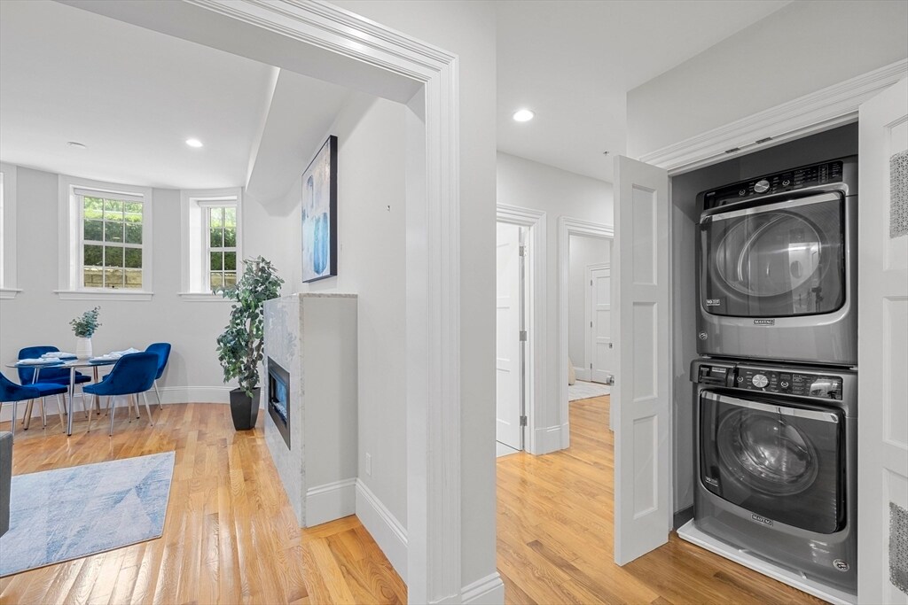 Building Photo - 1248 Beacon St