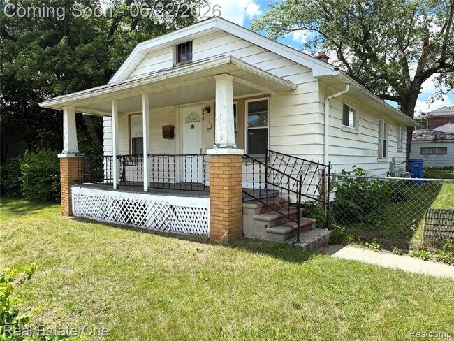 Building Photo - 5751 Drexel St