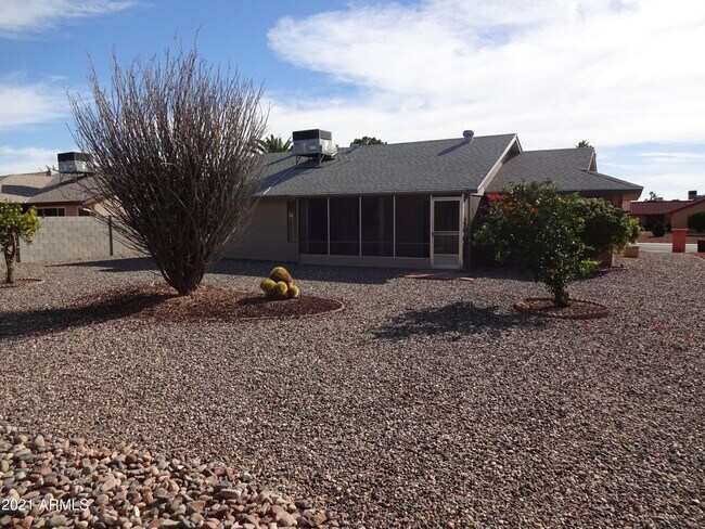 Building Photo - 13722 W Gable Hill Dr