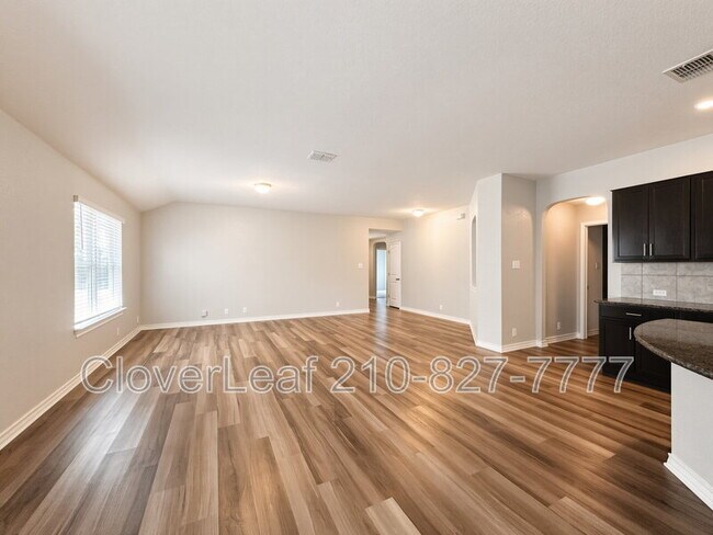 Building Photo - 8936 Taylor Grv