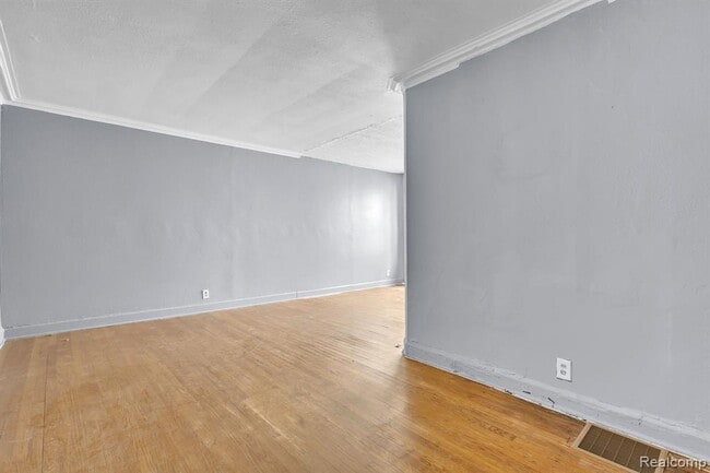 Building Photo - 17701 Manderson Rd