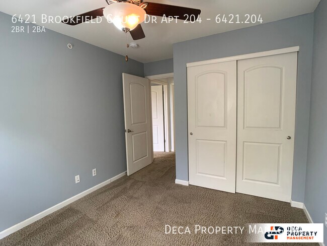 Building Photo - 2 Bedroom Condo