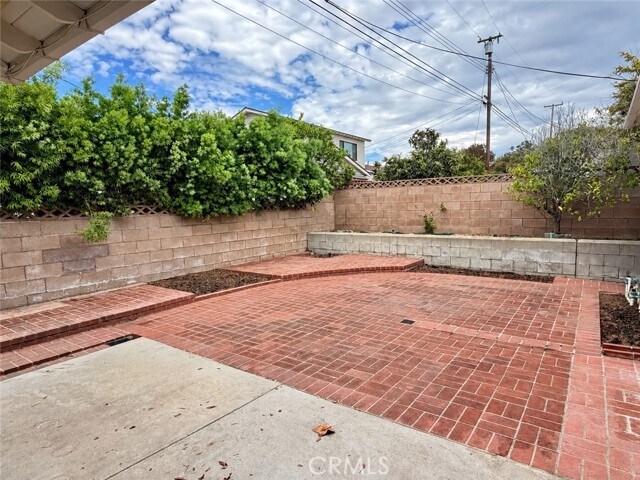Building Photo - 5225 Maricopa St