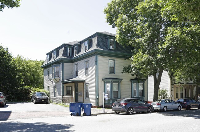 Primary Photo - 208-210 High St