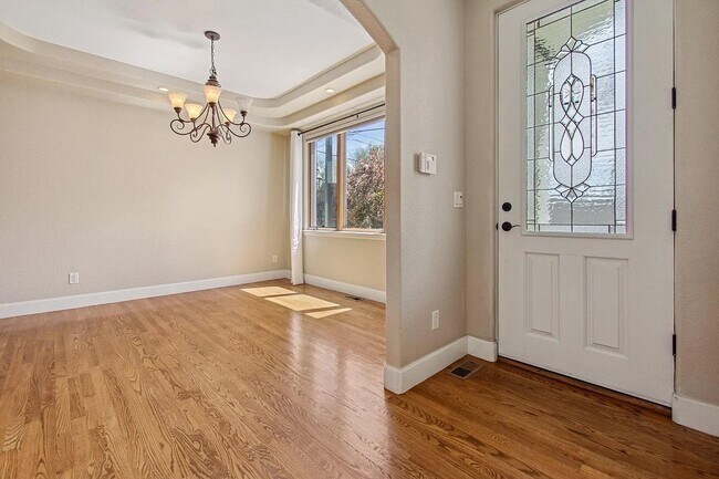 Building Photo - Cherry Creek Townhouse for rent!