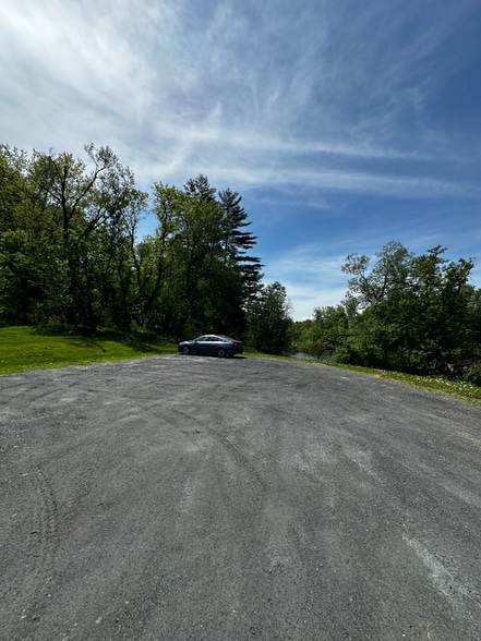 Building Photo - 2415 Route 14