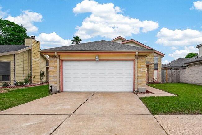 Building Photo - 13431 Clarewood Dr
