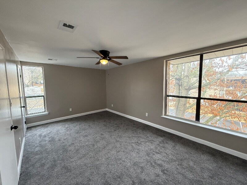 Building Photo - 3310 Huntley Sq Dr