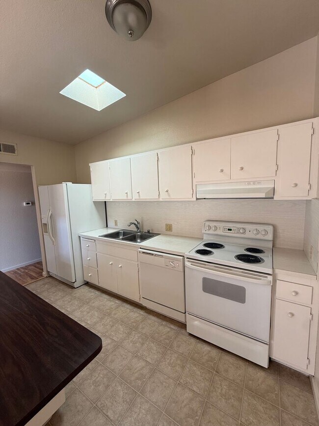 Building Photo - 3210 Trawler Pl