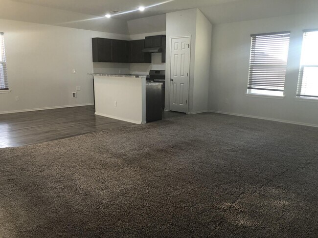 Building Photo - 11017 NW 98th St