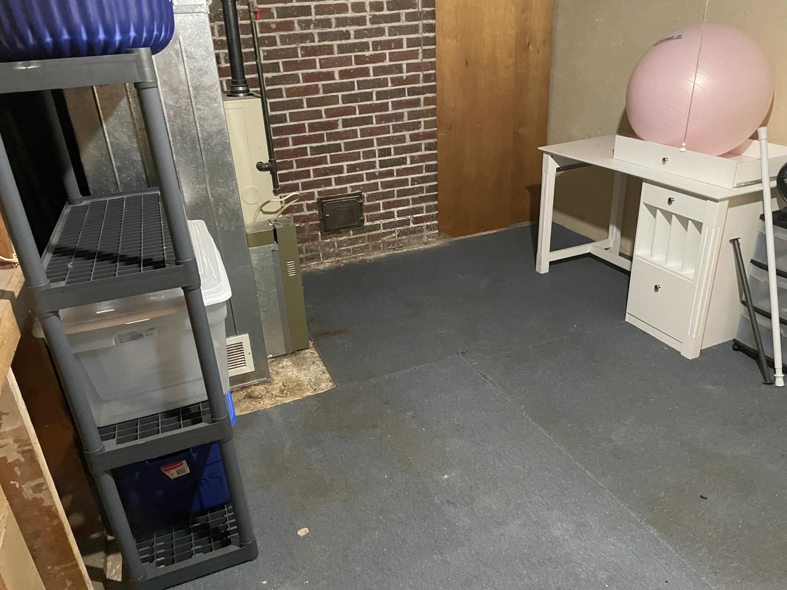 Building Photo - 1165 NE Lybecker Rd