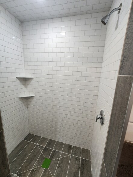 Building Photo - 151 S Main St