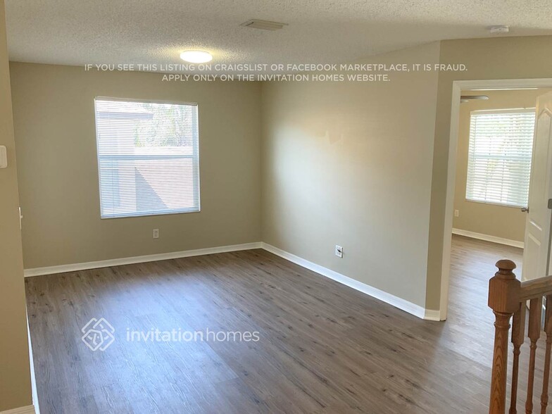 Building Photo - 11429 Village Brook Dr