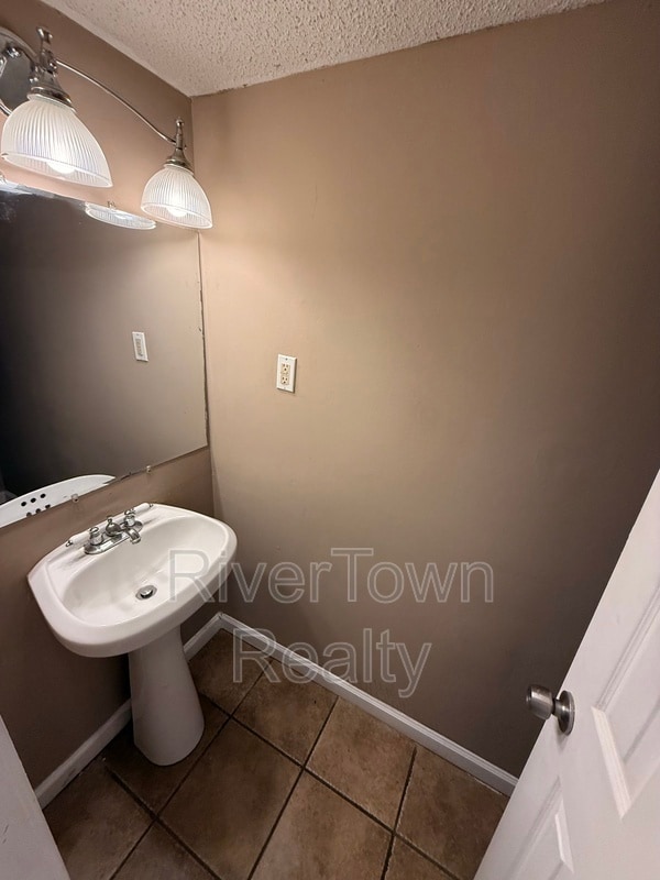 Building Photo - 5578 Sweet Gum Dr