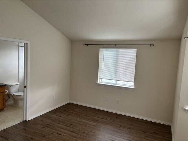 Building Photo - 1756 NW 59th St
