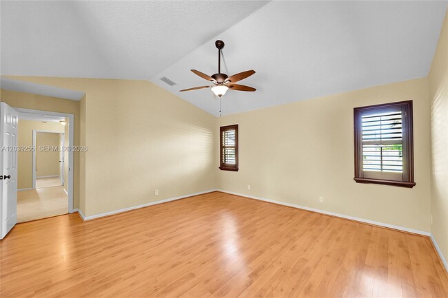 Building Photo - 4745 NW 99th Ln