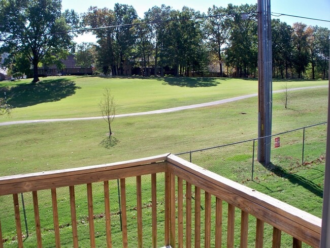 Building Photo - 2 bedroom 2 bath Loft Apartment Branson MO...