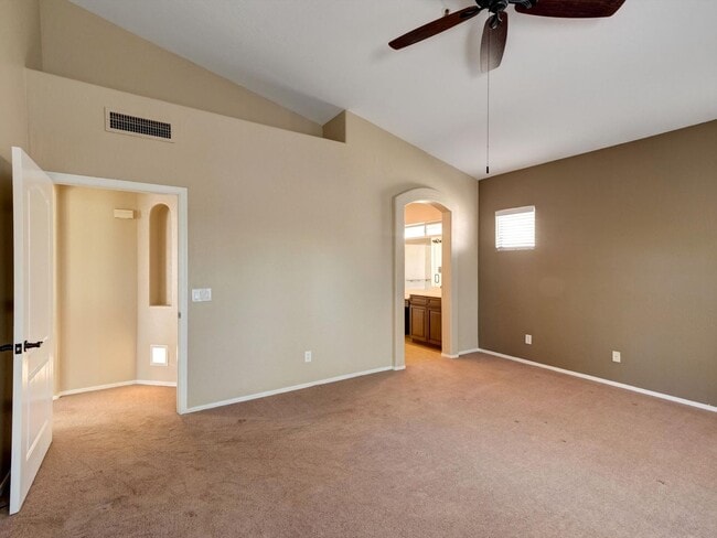 Building Photo - 3 bd 2 bth 2120 sq ft in stonehaven in scottdale