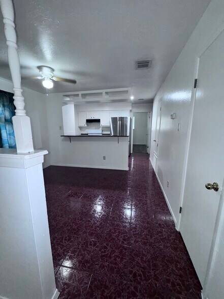Building Photo - 4023 Springmeadows St
