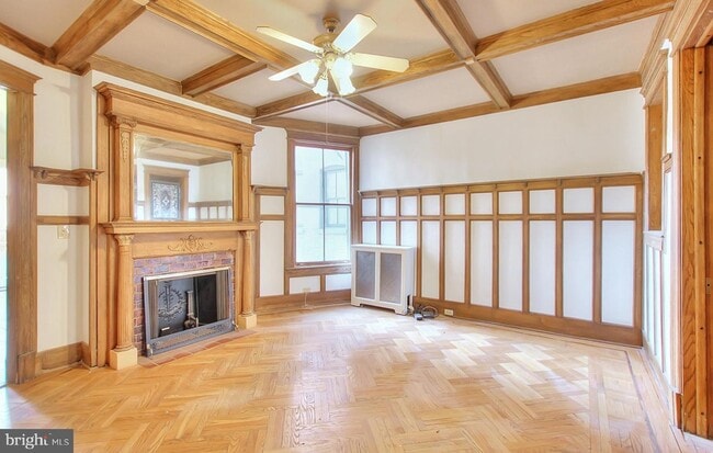 Building Photo - 1756 Park Rd NW