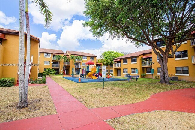 Building Photo - 15550 SW 80th St