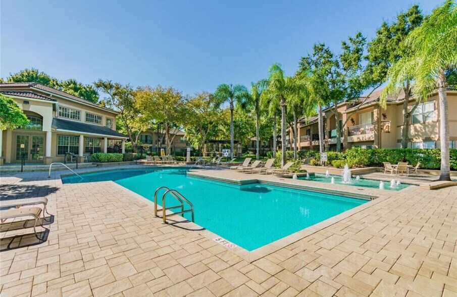 Building Photo - 628 Arbor Lake Ln