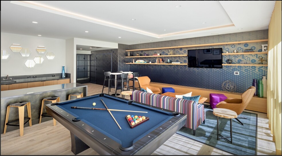 Building Photo - 75 Brainerd Rd