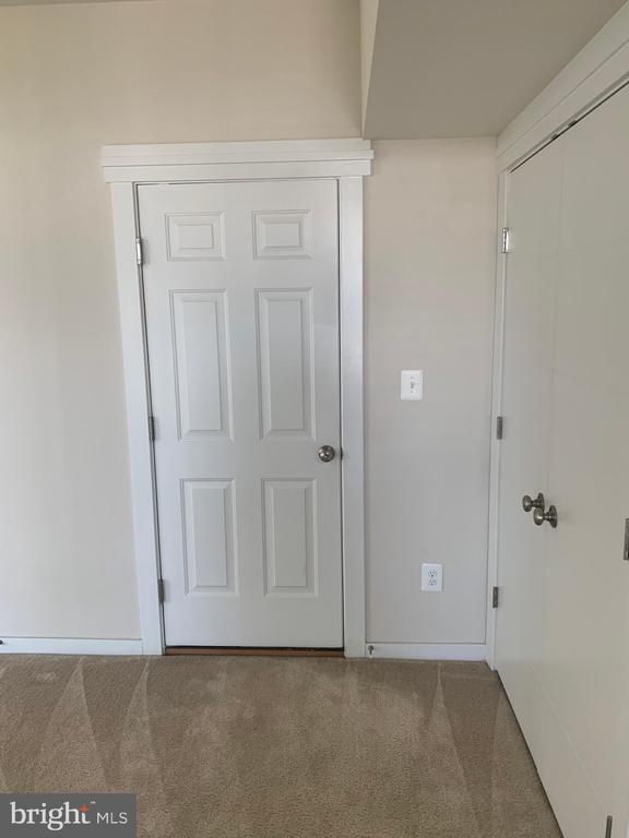 Building Photo - 21035 Ashburn Heights Dr