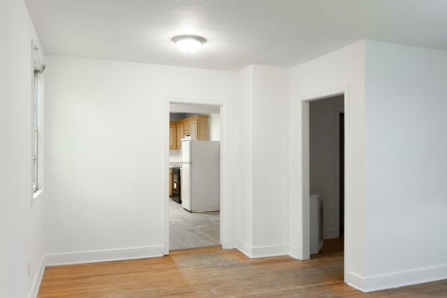 Building Photo - 710 Maffett St