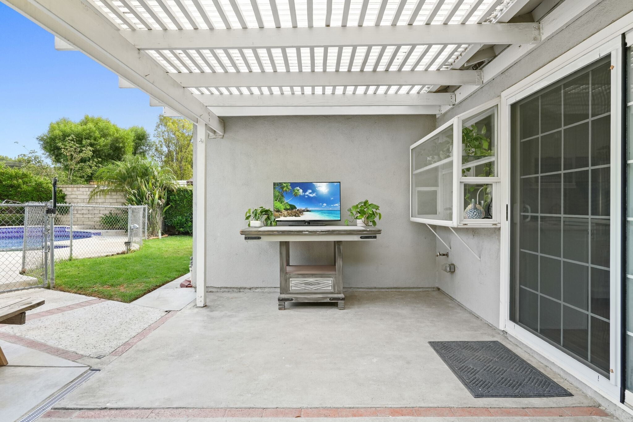 Building Photo - 27480 Cherry Creek Dr