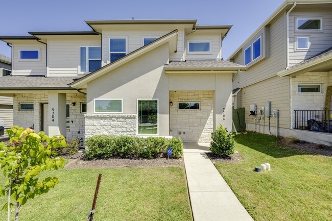 Building Photo - 9706 Whisper Willow Blvd