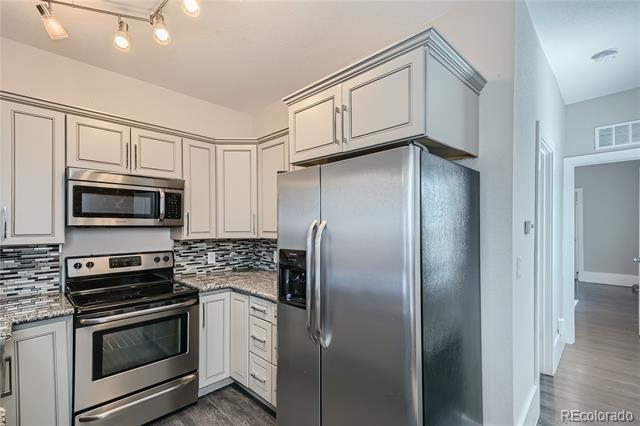 Building Photo - 3318 N Marion St