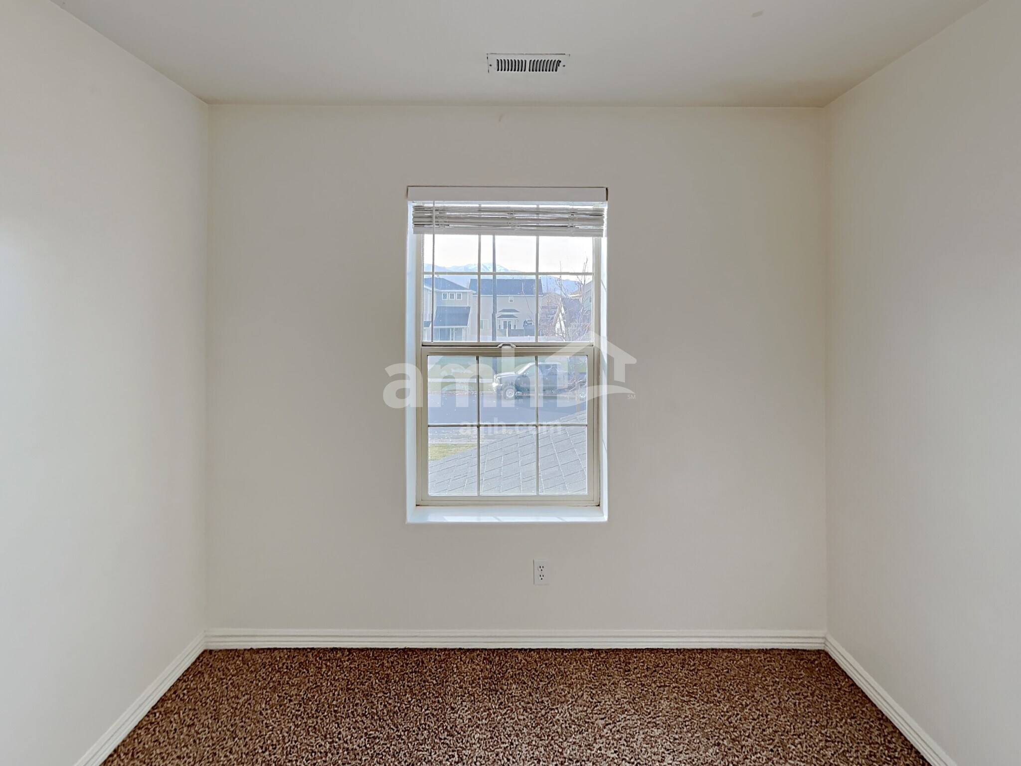 Building Photo - 1438 W 250 N