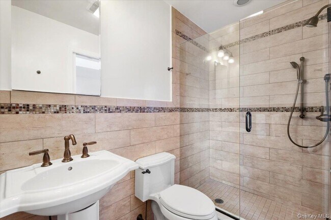 Building Photo - 48 Madison Rd