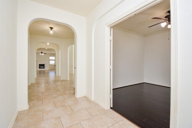 Building Photo - 6151 Harmony Park Lane