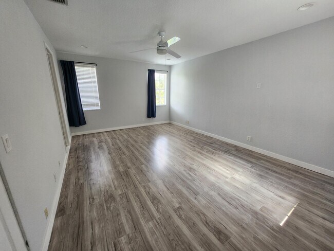 Building Photo - 2413 NW 7th St