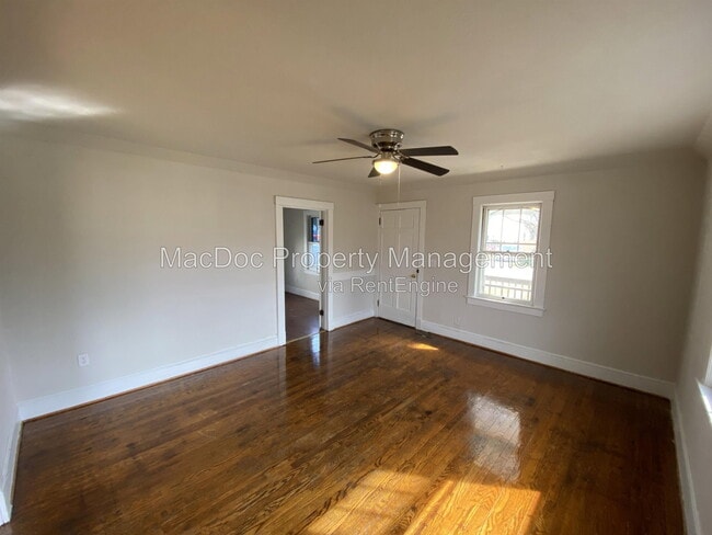 Building Photo - 138 Mansfield St