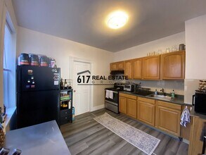 Building Photo - 16 Fuller St