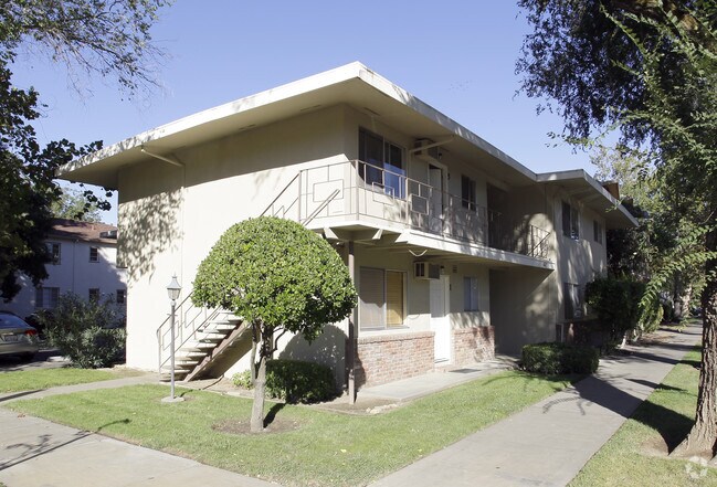 Building Photo - 542a