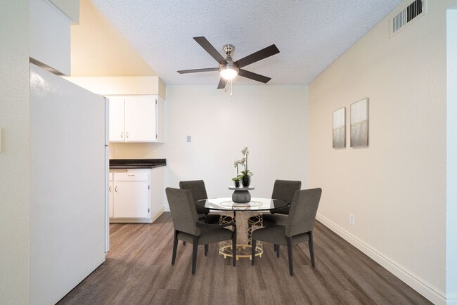 Interior Photo - Casa Antigua Apartments