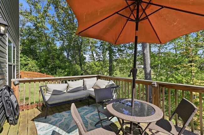 Building Photo - Refined Living in Hardin Valley | Modern Luxury Home with Loft & Outdoor Retreat